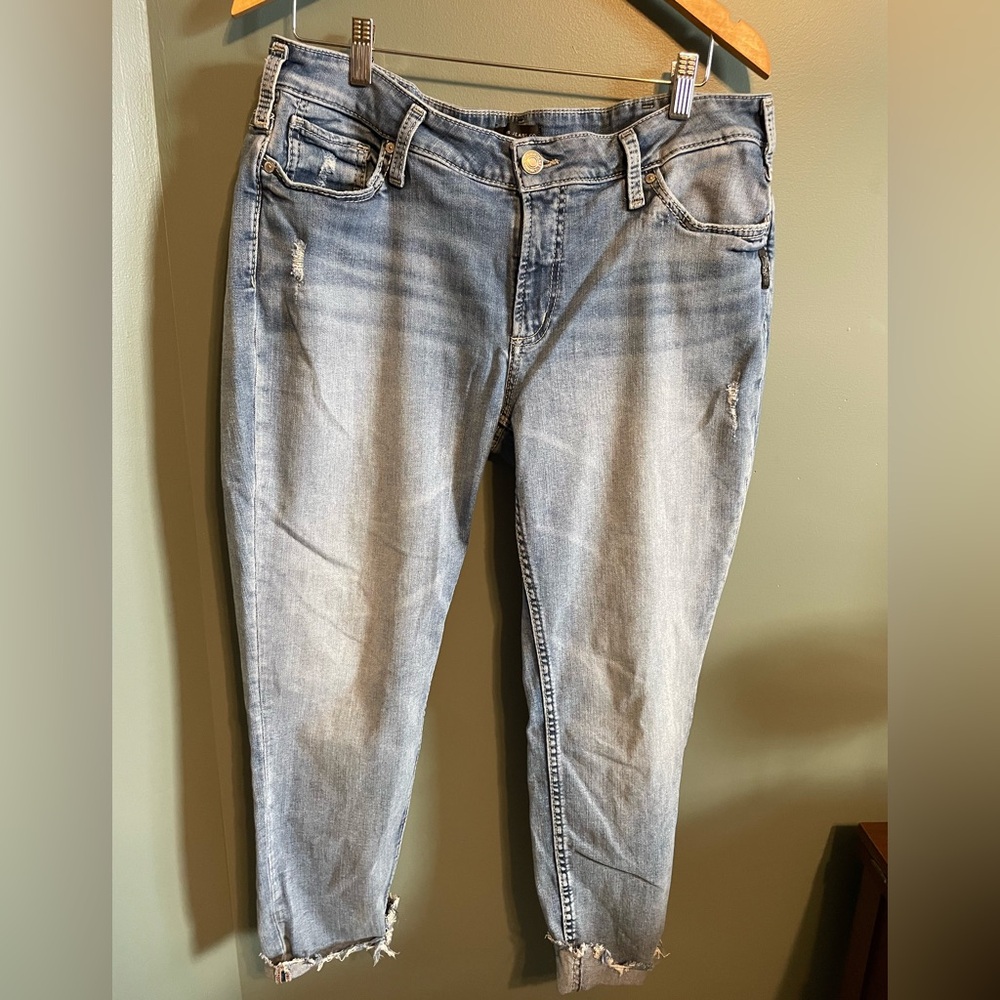 Silver Jeans Women’s Light Blue  Suki Skinny Jeans